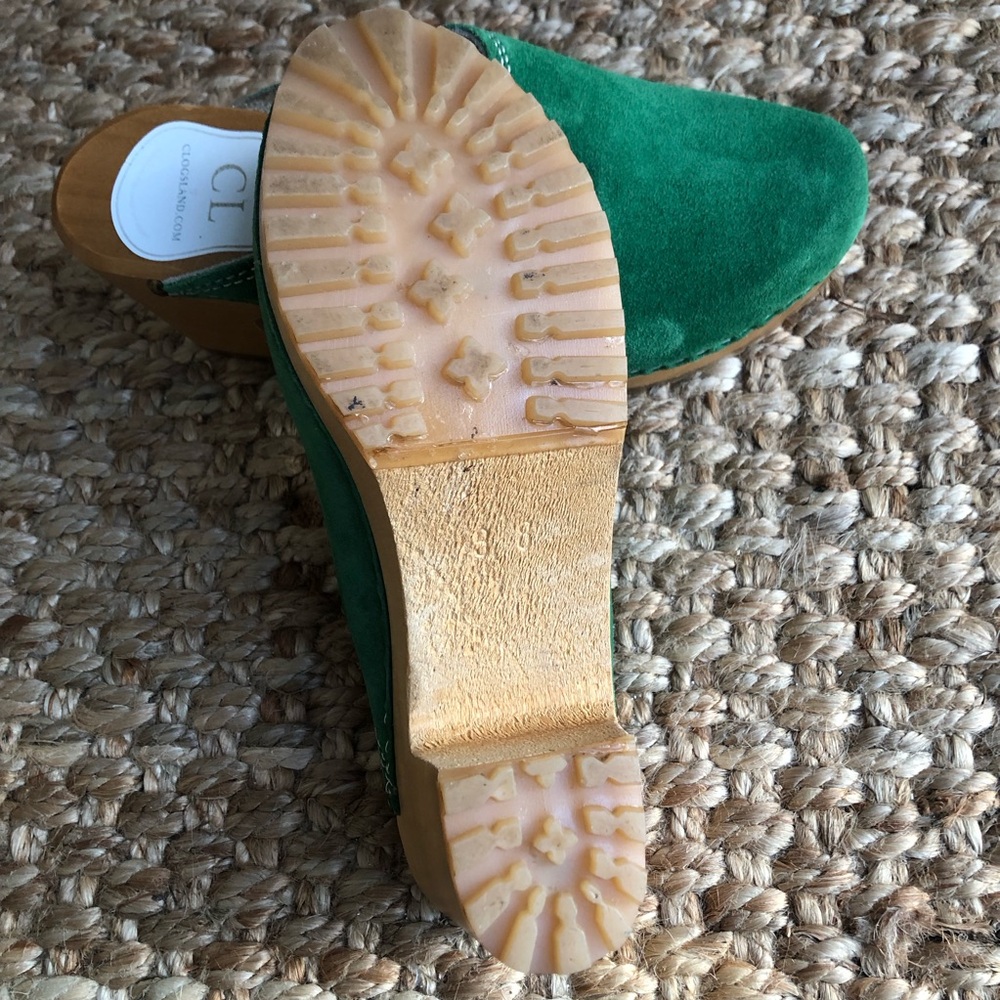 Clogsland Green Suede Classic Wooden Clog. Size 38 - Picture 10 of 12
